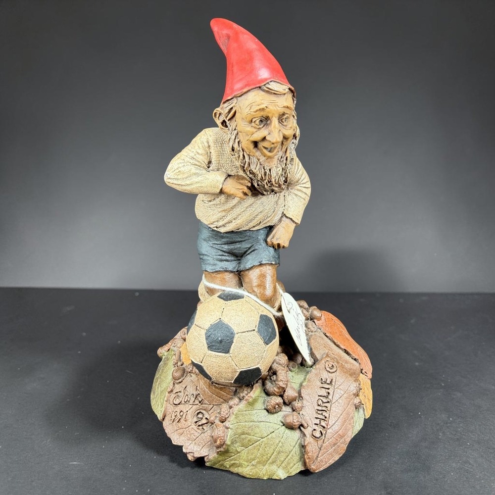 Tom Clark Cairn Studio Charlie Soccer Gnome Figurine 1991 #92 Vintage 6inch